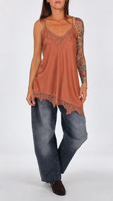 Top lingerie punta H.