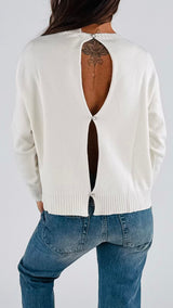 Pull bottoncini gioiello dietro Vic.