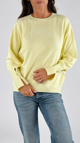 Pull bottoncino gioiello polso Vic.