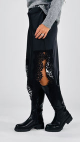 Gonna raso macramé punta H.