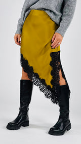 Gonna raso macramé punta H.