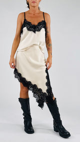 Gonna raso macramé punta H.