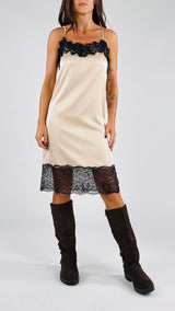 Abito sottoveste pizzo Vic.