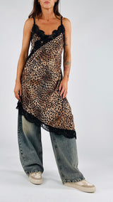 Abito asimmetrico leo H.