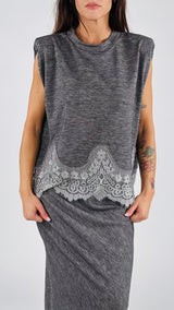 Maglia smanicata fiammata pizzo T.