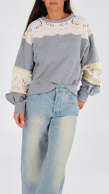 Felpa scatolina ricami T.