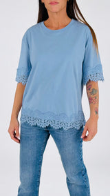 T-shirt over bordo macramé