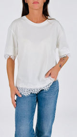 T-shirt over bordo macramé