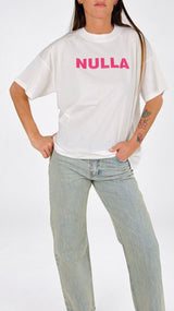 T-shirt over nulla Vic.