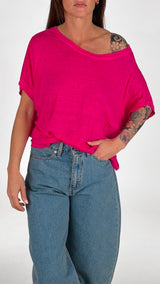 T-shirt over lino Twin