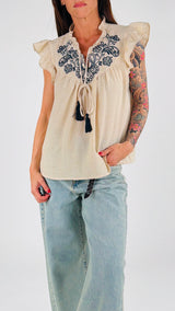 Camicia collo rouche ricamo+nappe