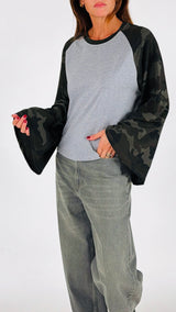 T-shirt manica calla camu Vic.