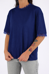 T-shirt over collo pizzo