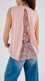 Pull smanicato pizzo dietro Vic.