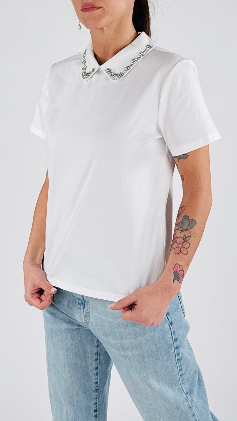 T-shirt colletto strass You