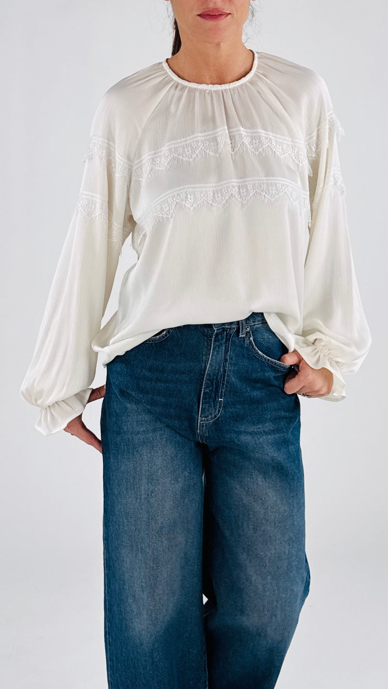 Camicia girocollo raso operato