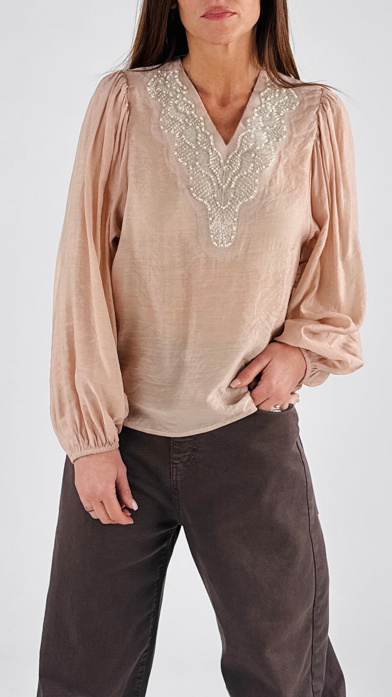 Camicia V ricami You