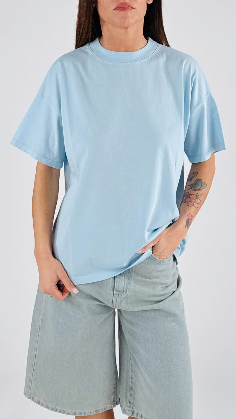 T-shirt over Vic.