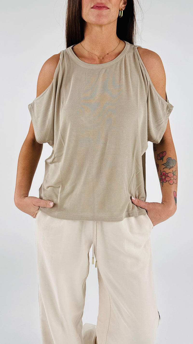 T-shirt jersey cut out K.