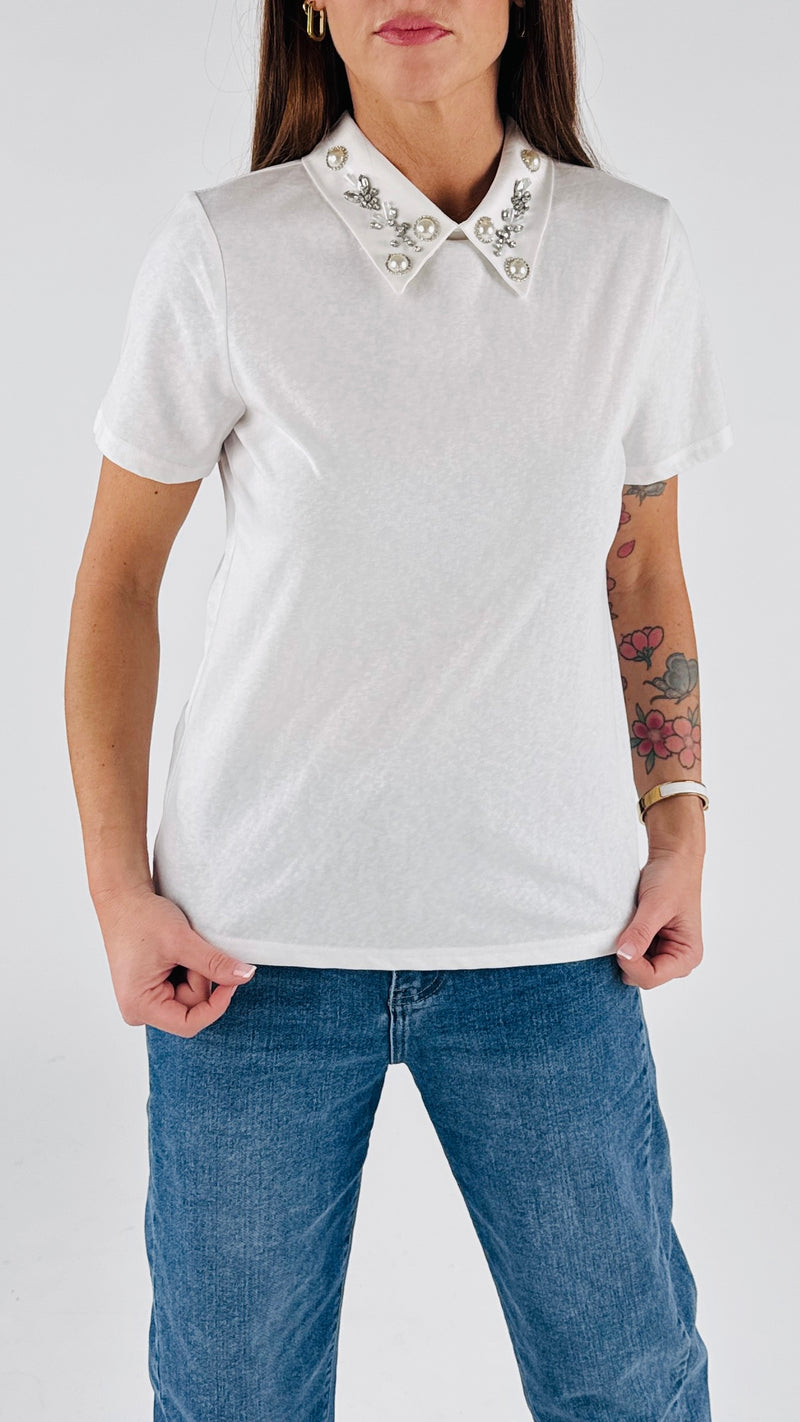 T-shirt colletto strass + pietre