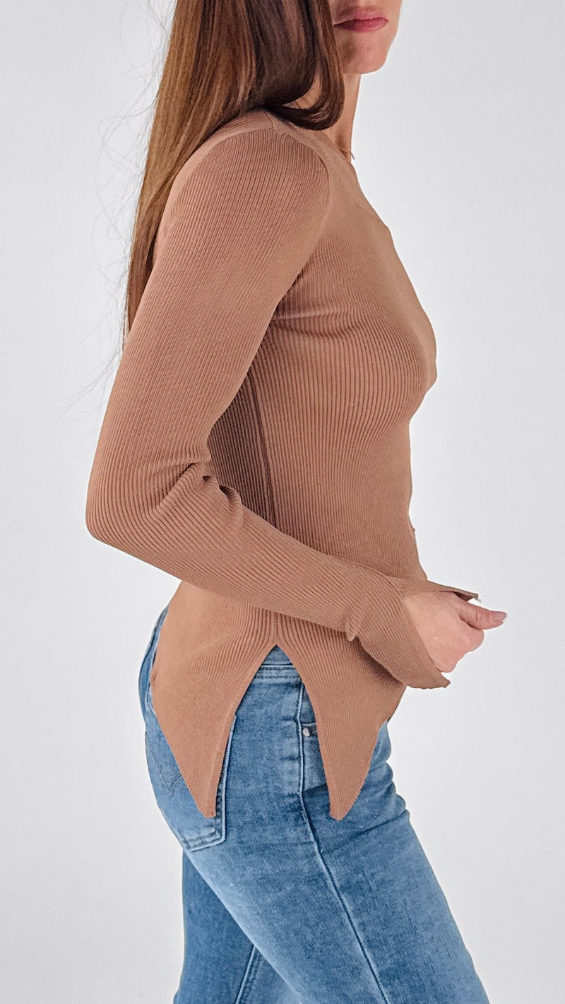 Maglia costina asimmetrica Vic.