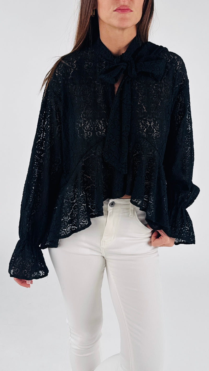 Camicia fiocco macramè H.