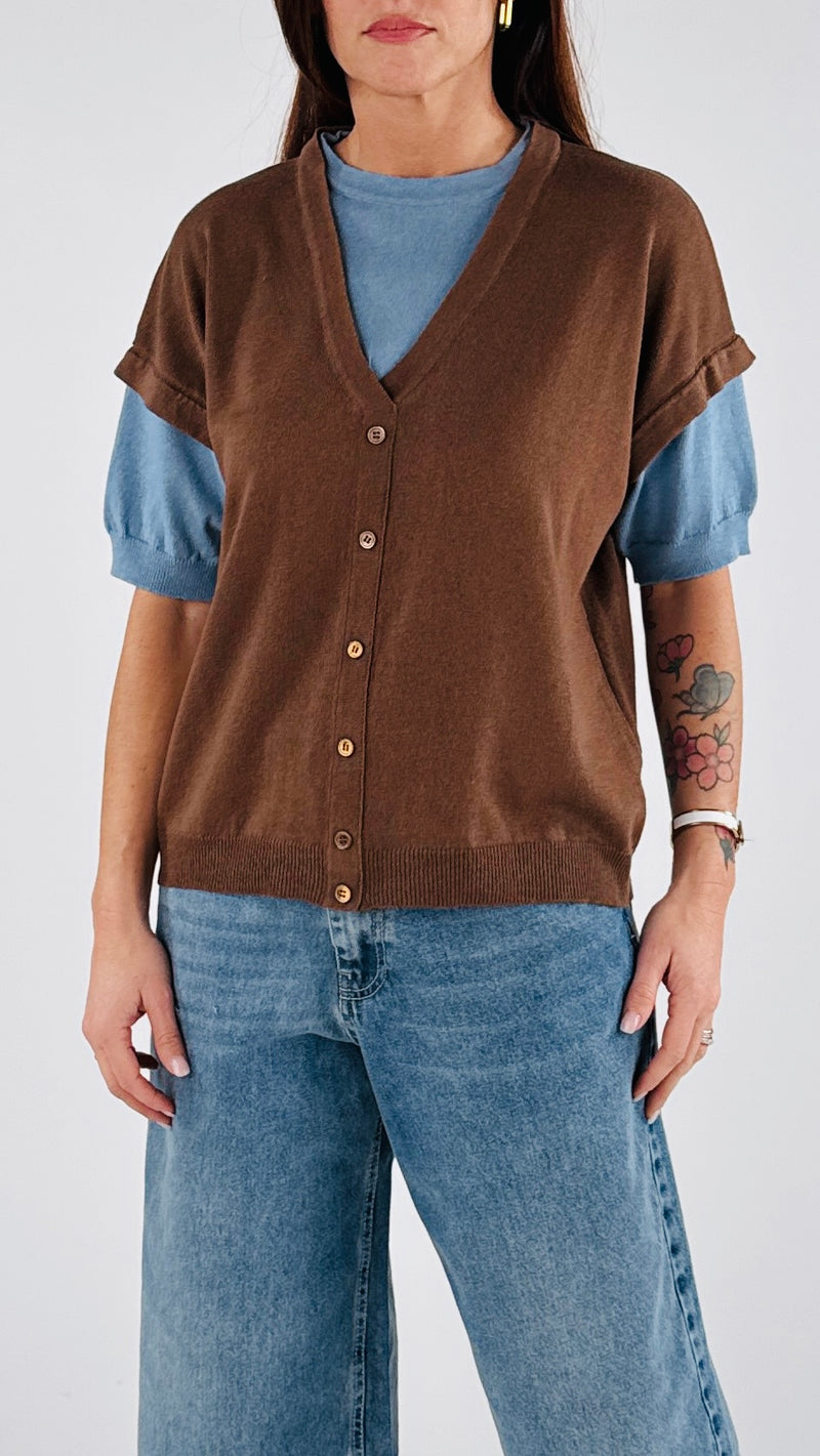 T-shirt+gilet Vic.
