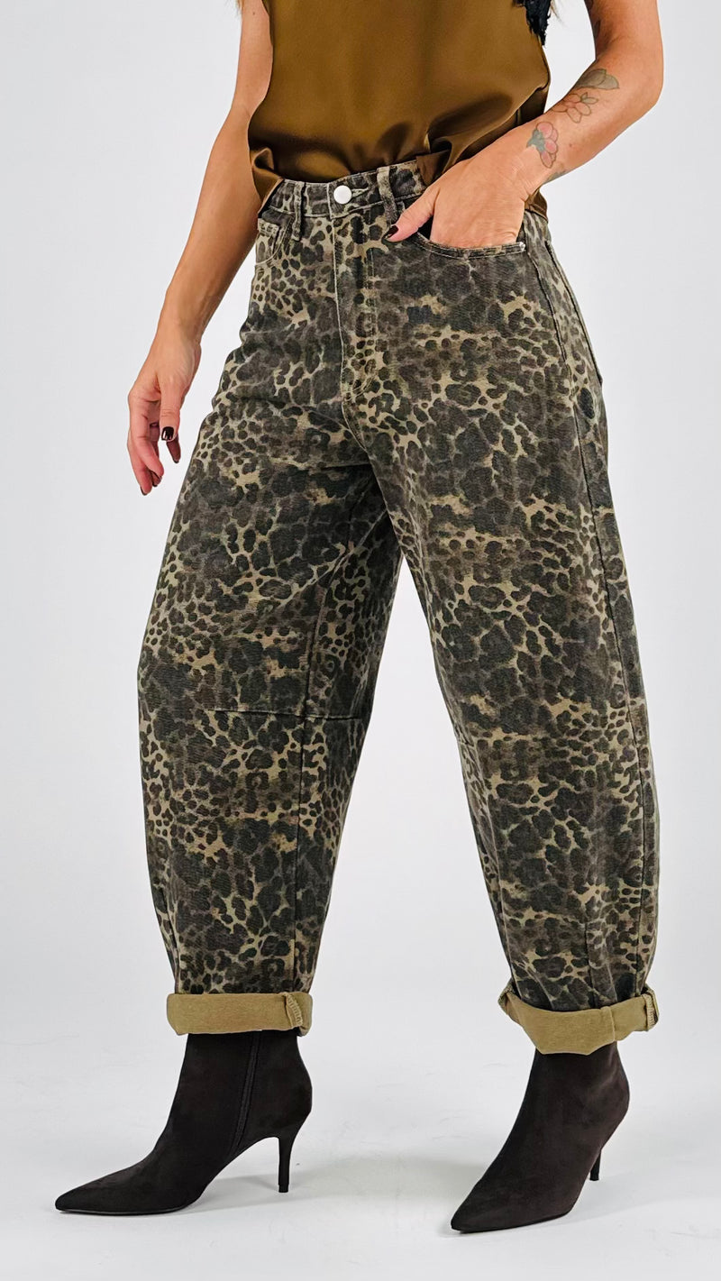 Jeans eggs leo T.