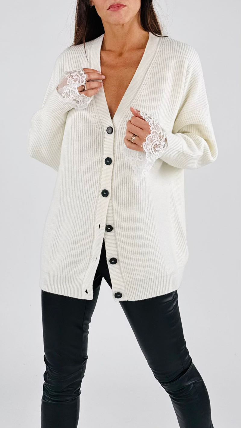 Cardigan costa inglese polso pizzo Vic.