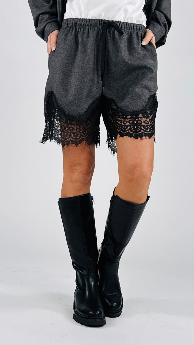 Short coulisse+pizzo H.