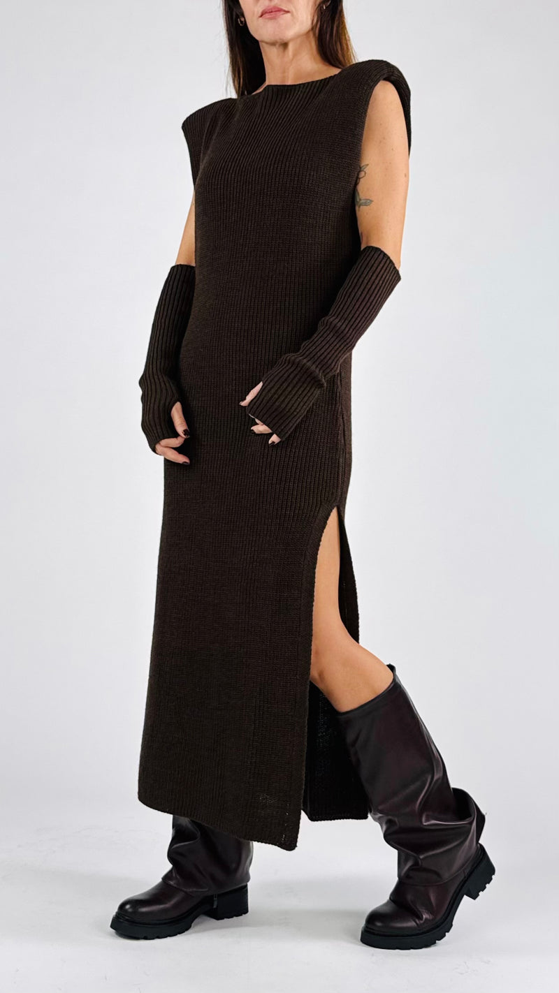 Abito lungo spallina+manicotti Vic.