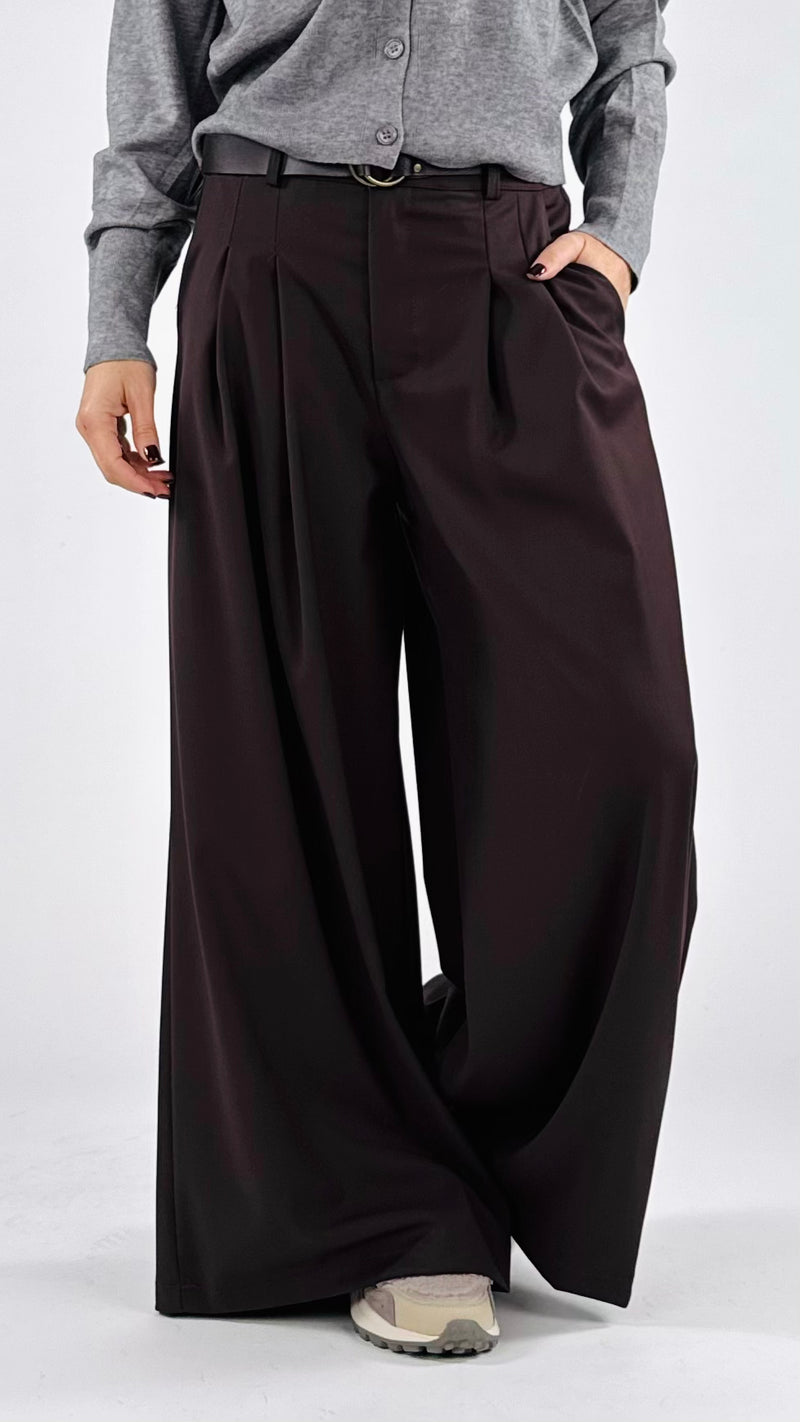 Pantalone doppia pence cucita H.