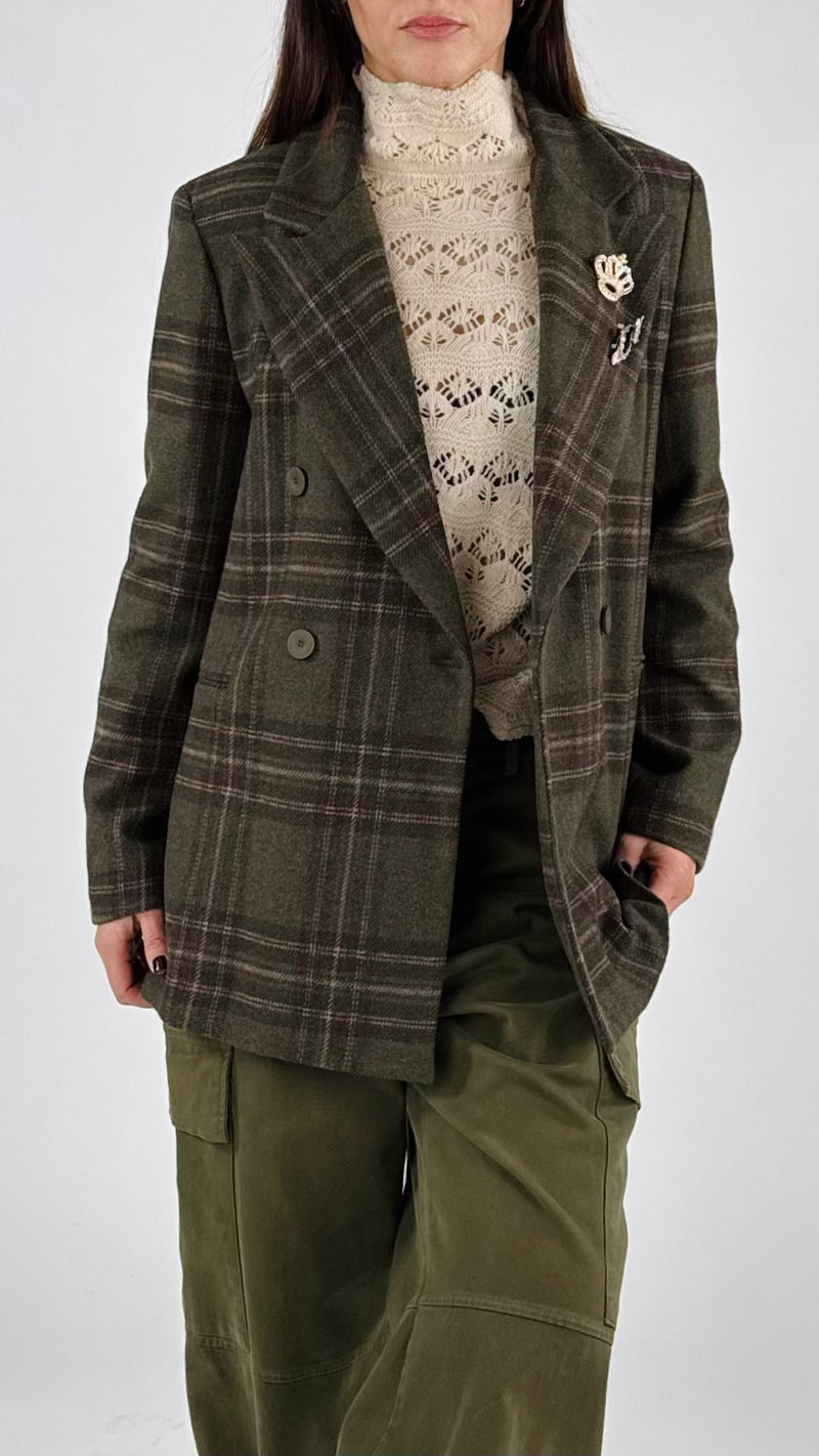 Giacca doppiopetto madras spille gioiello Vic.