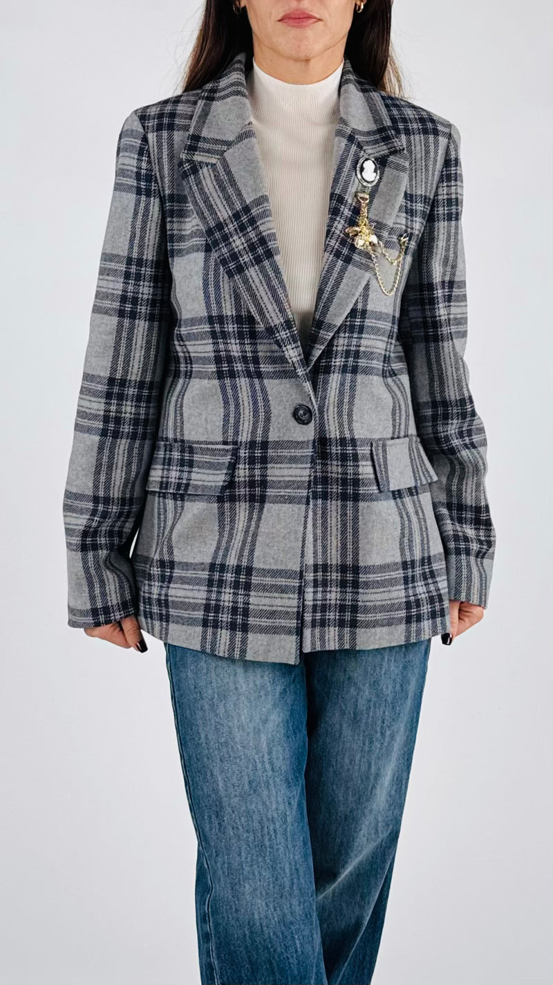 Giacca quadro spilla cameo Vic.