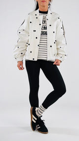 Bomber pois Vic.