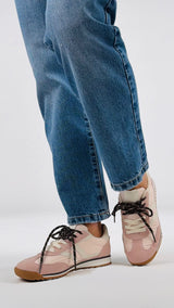 Sneaker doppio laccio