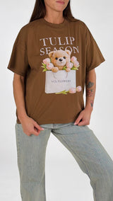 T-shirt tulip season Vic.