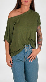 T-shirt over lino Twin