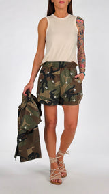 Short camu cabochon T.