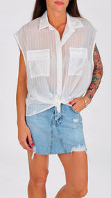 Camicia smanicata operata righe Vic.