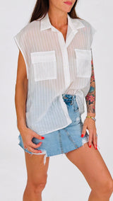 Camicia smanicata operata righe Vic.