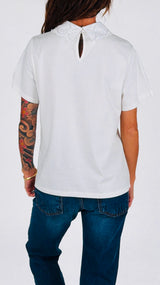 T-shirt colletto macramè perle You