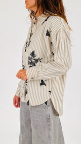 Camicia bastoncino ricami neri H.