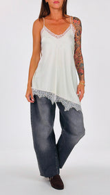 Top lingerie punta H.