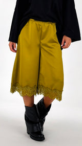 Bermuda raso pizzo T.